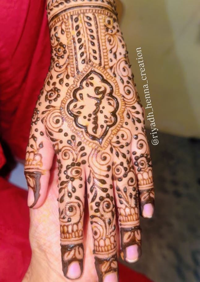 Colourful henna cones