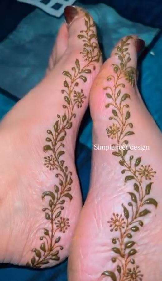 Henna vine design on feet